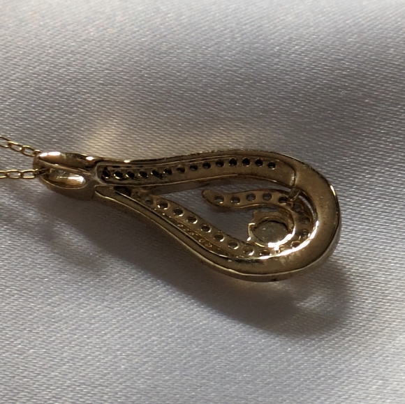 Teardrop pendant necklace - Picture 4 of 14